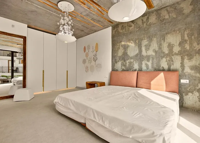 Design Lux Dreaming In Bamboo Garden ,no Shoes Allowed Inside * Varna