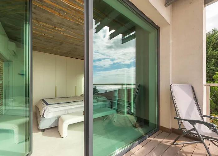 Appartement Design Lux Dreaming In Bamboo Garden ,no Shoes Allowed Inside *