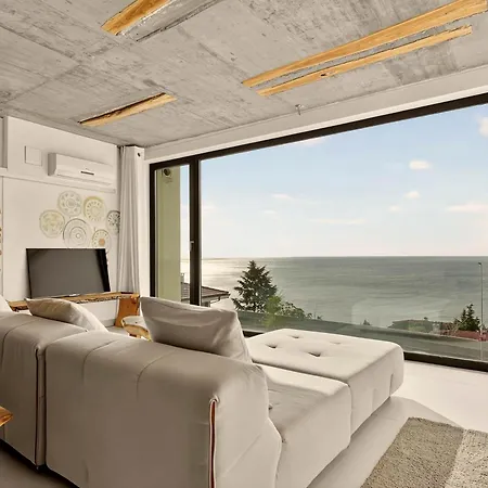 Design Lux Dreaming In Bamboo Garden ,no Shoes Allowed Inside * Varna