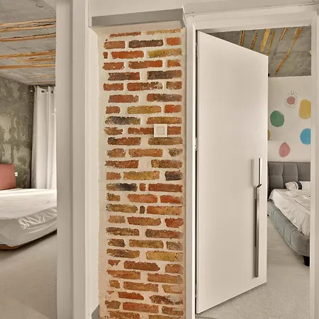 Design Lux Dreaming In Bamboo Garden ,no Shoes Allowed Inside Varna