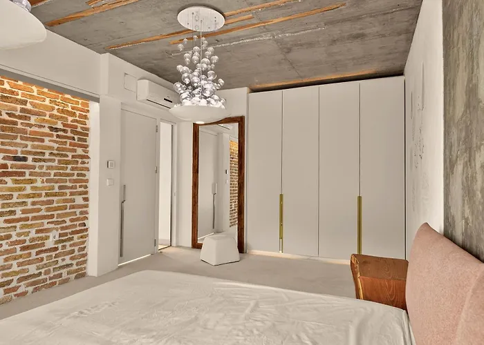 Design Lux Dreaming In Bamboo Garden ,no Shoes Allowed Inside * Varna