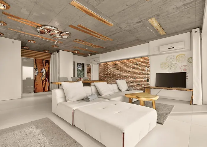 Design Lux Dreaming In Bamboo Garden ,no Shoes Allowed Inside Varna